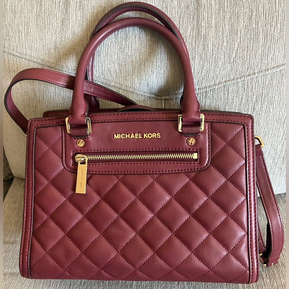EUC Michael Kors Selma Quilted satchel